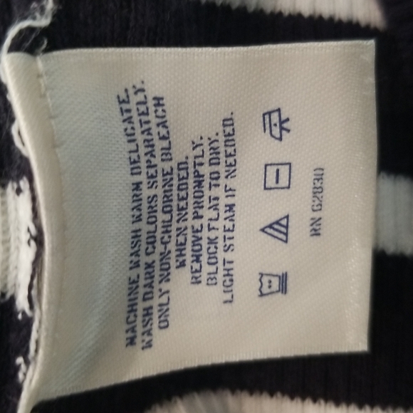 Turtleneck - Picture 4 of 4